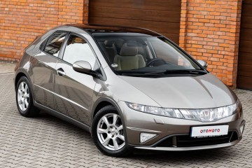 Honda Civic 1.8 Executive NAVI i-SHIFT